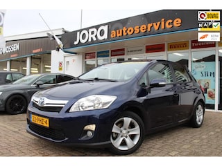Toyota Auris 1.8 Full Hybrid Dynamic