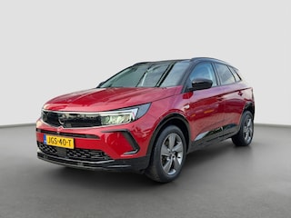 Opel Grandland 1.2 Turbo Ultimate Stuur + Stoelverwarming | Camera | Parkeersensoren voor + Achter | Full LED |