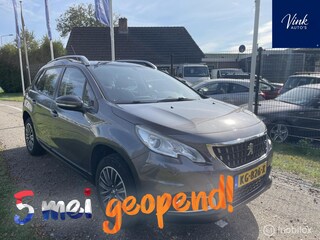 Peugeot 2008 1.2 PureTech Blue Lion | Panoramadak | Full Options | Trekhaak |