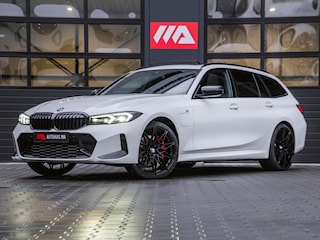 BMW 3-serie Touring 330e Panoramadak/Camera/Carplay/Cruise