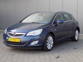 Opel Astra 1.4 Turbo Cosmo