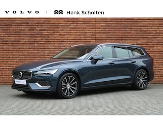 Volvo V60 T6 Plug-in hybrid AWD Essential Bright | Verwarmde Voorstoelen, Stuurwiel en Achterbank | Semi- Elektrische Trekhaak | Park Assist | Adaptieve Cruise Control | Leder Pakket