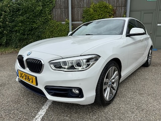 BMW 118d Sport Line Shadow AUTOMAAT | NIEUWSTAAT