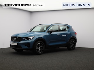 Volvo XC40 2.0 B4 Plus Dark / Trekhaak / Elektrische Stoelen / Harman Kardon / Stoel+Stuurverwarming / Adaptive Cruise / BLIS /