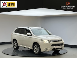 Mitsubishi Outlander 2.0 PHEV Instyle+ Hybride | Leer | Open dak | Trekhaak