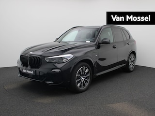 BMW X5 xDrive45e High Executive | VERWACHT | M-SPORT PAKKET | CAMERA | LUCHTVERING | SPORTSTOELEN | LEER |
