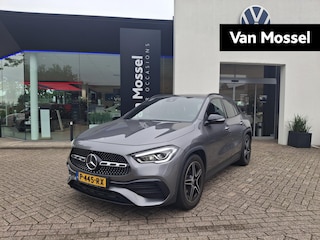 Mercedes-Benz GLA 200 Business Solution AMG | CAMERA | NAVIGATIE | SFEERVERLICHTING | TREKHAAK | STOELVERWARMING | ELEKTRISCHE ACHTERKLEP |