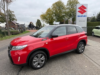 Suzuki Vitara 1.4 Boosterjet Smart Hybrid Select 08-2025 // 1500 kilo trekgewicht // Nieuwstaat // Snel te rijden // Rijklaarprijs