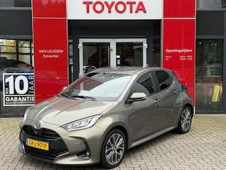 Toyota Yaris 1.5 Hybrid 130 Executive NL-AUTO ALL SEASON BANDEN V+A PRK SNSR ADP CRUISE CAMERA LM BLIND SPOT APPLE/ANDROID CARPLAY