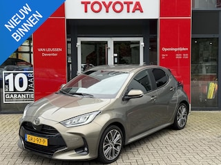 Toyota Yaris 1.5 Hybrid 130 Executive NL-AUTO ALL SEASON BANDEN V+A PRK SNSR ADP CRUISE CAMERA LM BLIND SPOT APPLE/ANDROID CARPLAY