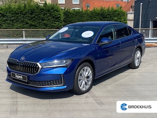 Skoda Superb 1.5 TSI MHEV First Edition | Achteruitrijcamera | Climatronic, elektronische airconditioning met 3 klimaatzones | LED Koplampen met LED dagrijverlichting