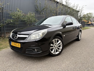 Opel Vectra GTS 2.2-16V Executive / NAVI / AIRCO / CRUISE / 140dkm! NAP!
