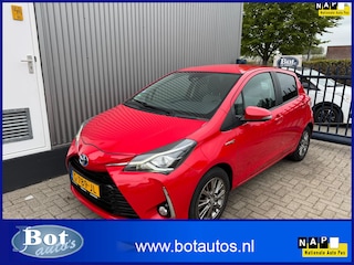 Toyota Yaris 1.5 Hybrid Dynamic NETTE STAAT / CAMERA / LMV / ECC / TREKHAAK / 1e EIGENAAR