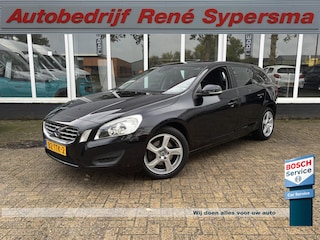 Volvo V60 1.6 T3 Kinetic | Cruise | Navi | Parkeersensoren Achter | Airco