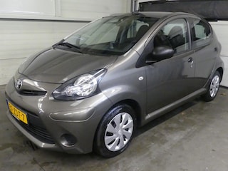 Toyota Aygo 1.0 VVT-i Comf - Airco - 5deurs - Dealer Onderhouden