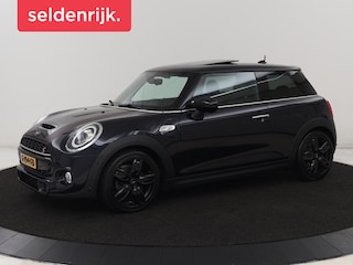 Mini Mini 2.0 60 Years | Panoramadak | Stoelverwarming | Leder | Head-Up | Park Assist | Carplay | Navigatie | Keyless | Full LED | Harman/Kardon | Climate control | Cruise control