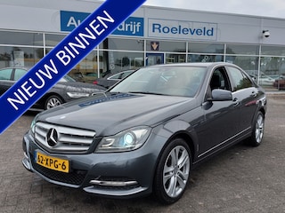 Mercedes-Benz C-klasse 180 156pk Automaat Business Class Avantgarde | Origineel NL | Navi | Bi-Xenon | Clima | Cruise | Bluetooth Carkit | Licht+Regensensor | Pdc V+A+Assist | 17''lm