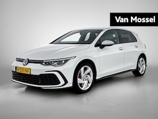 Volkswagen Golf 1.4 eHybrid GTE | 245 PK | SoH 94% | Automaat | Stoel en Stuurverwarming | Digital Cockpit | All Season Banden | Parkeersensoren | Carplay / Android Auto