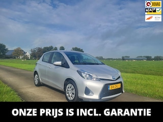 Toyota Yaris 1.5 Full Hybrid Aspiration 85dkmNAP afn trekhaak camera automaat