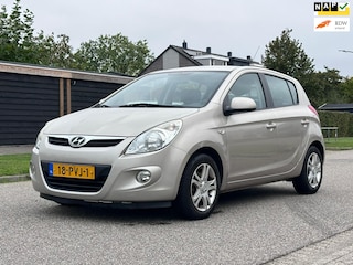 Hyundai i20 1.2i i-Motion 5DR*Airco*NAP*08-10-2026 APK*LM velgen*Dealer onderhouden*