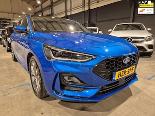 Ford Focus 1.0 EcoBoost Hybrid ST Line X - Panoramadak - Navi - Cruise - Camera - Stoel, stuur en voorruitverwarming