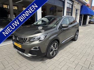 Peugeot 3008 1.2 PureTech Allure. NL AUTO. NL AUTO/PANO/LEDER