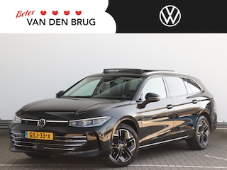 Volkswagen Passat Variant 1.5 eTSI Elegance Business | Panoramadak | Leder | Trekhaak | Interieur Plus | Assistance Plus | Design Plus | Multimedia Plus |
