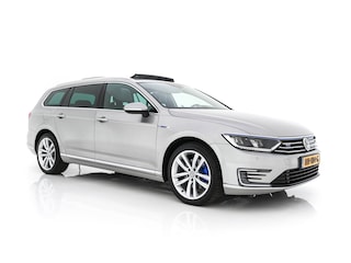 Volkswagen Passat Variant 1.4 TSI GTE Highline Plug-in Aut. *PANO | LEATHER-ALCANTARA | FULL-LED | CAERA | NAVI-FULLMAP | ADAPTIVE-CRUISE | HEATED-ERGONOMIC-SPORTSEATS | KEYLESS | PDC | ECC | PRIVACY-GLASS | TOWBAR | AMBIENT-LIGHT | KEYLESS | ...