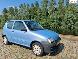 Fiat Seicento 1.1 rijt schkelt goed