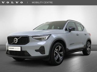 Volvo XC40 B4 Plus Dark | Trekhaak | Dodehoekdetectie | Harman/Kardon |