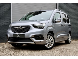 Opel Combo LIFE 1.2 Turbo L1H1 Edition | PANORAMA | NAVIGATIE | CAMERA | CRUISE | TREKHAAK