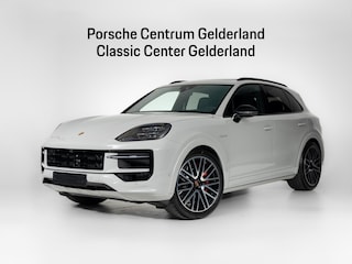 Porsche Cayenne S E-Hybrid Black Edition