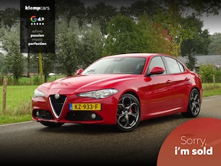 Alfa Romeo Giulia 2.0T | 310PK | Rosso | Cloverleafs | Verlaagd | Zeer netjes!