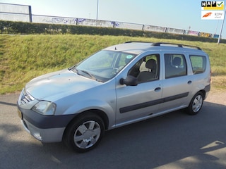 Dacia Logan logan 1.6 benzine airco Motor Defeckt inruil koopje