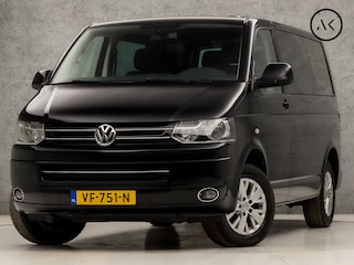 Volkswagen Transporter 2.0 TDI DC Dubbel Cabine Highline 141Pk Automaat (NAVIGATIE, STOELVERWARMING, PARKEERSENSOREN, BLUETOOTH, CRUISE, ARMSTEUN, SPORTSTOELEN, LM VELGEN, TREKHAAK, NIEUWE APK, NIEUWSTAAT)
