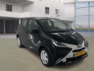 Toyota Aygo 1.0 VVT-i x-play, Camera! Navi! VERWACHT!!
