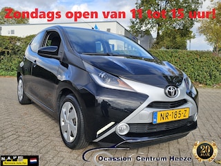 Toyota Aygo 1.0 VVT-i x-play, Camera! Navi! VERWACHT!!