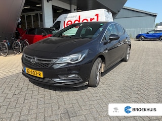 Opel Astra 1.4 Business+ | Achteruitrijcamera | Stuurwiel verwarmd | Trekhaak (afneembaar)