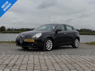 Alfa Romeo Giulietta 1.4 T Distinctive|Org. NL|Bluetooth|170PK!
