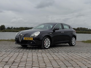 Alfa Romeo Giulietta 1.4 T Distinctive|Org. NL|Bluetooth|170PK!