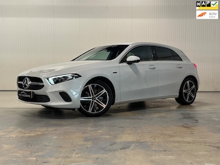 Mercedes-Benz A-klasse 250 e | HYBRIDE | STOELVERKOELING | AMBIANCE LIGHTS | LED
