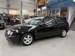 Toyota Corolla 1.6 HB LINEA LUNA