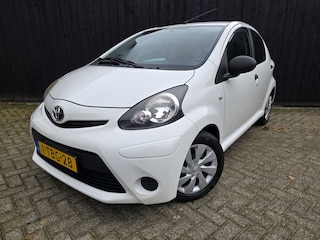 Toyota Aygo 1.0 VVT-i Now