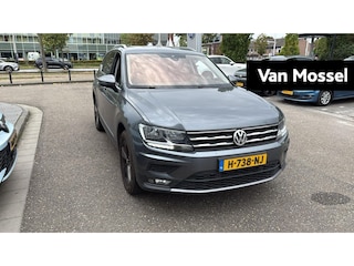 Volkswagen Tiguan 1.5 TSI Comfortline Business | 150 PK | Automaat | Stoelverwarming | Keyless | Navigatie | Keyless | Automatische Airco (Climatronic) | Carplay/Android Auto |