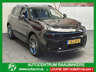 Lynk & Co 01 1.5 50 STUKS OP VOORRAAD ! VOL OPTIES ! 360 CAMERA ADAPTIVE CRUISE CONTROL PANORAMA SCHUIF/KANTELDAK APPLE CARPLAY/ANDROID RIJSTROOKSENSOREN ZEER MOOI !! Brgl