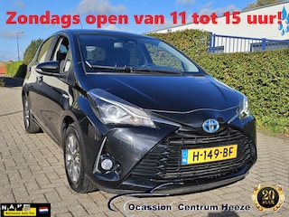 Toyota Yaris 1.5 Hybrid AUT, Camera! Lm Velgen! Navi! VERWACHT!