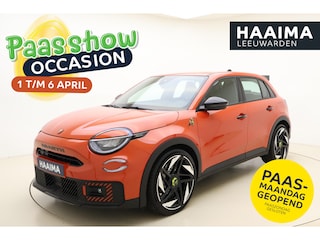 Abarth 600 Turismo 54 kWh | 20'' lichtmetalen velgen | Sabelt sportstoelen | Zwarte hemelbekleding | Alcantara sportstuur | Sperdifferentieel | Uit voorraad leverbaar!