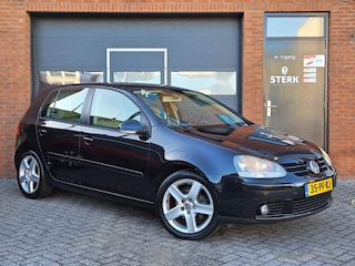 Volkswagen Golf 1.6 FSI Sportline Navi Cruise 17"