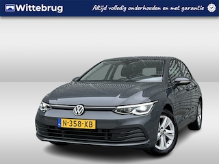 Volkswagen Golf 1.5 TSI Life Business / Navigatie / App connect / Parkeersensoren V+A / Stoel+stuurverwarming /