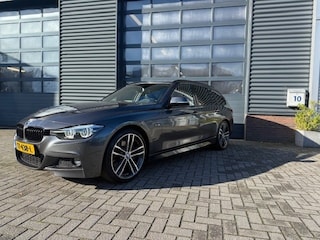 BMW 3-serie Touring 320i M Sport Edition Autom. Leder Head-up Trekhaak